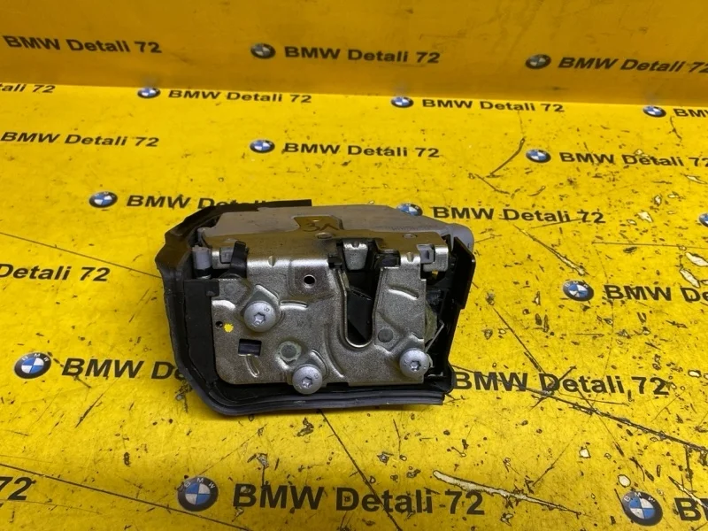 Замок двери Bmw X5 2006 51228402601 E53 M54B30, задний левый