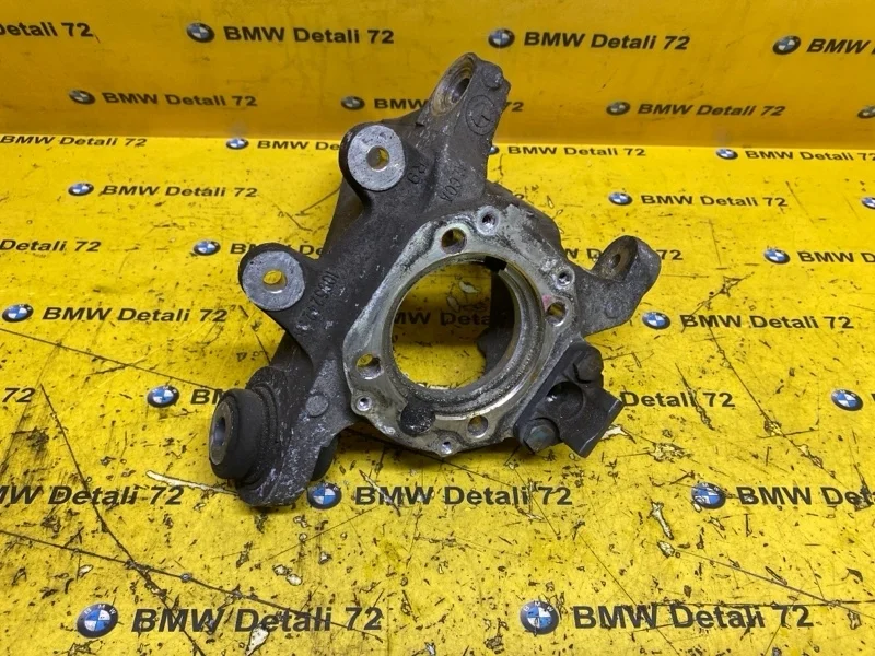 Кулак поворотный Bmw X5 2006 33321095240 E53 M54B30, задний правый