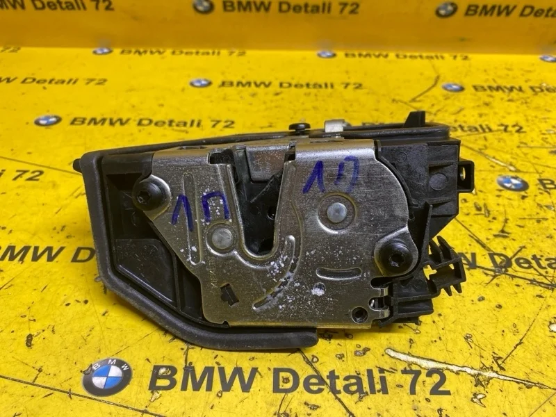 Замок боковой двери Bmw 5 2006 51217202145 E60 N52B25AF, передний левый