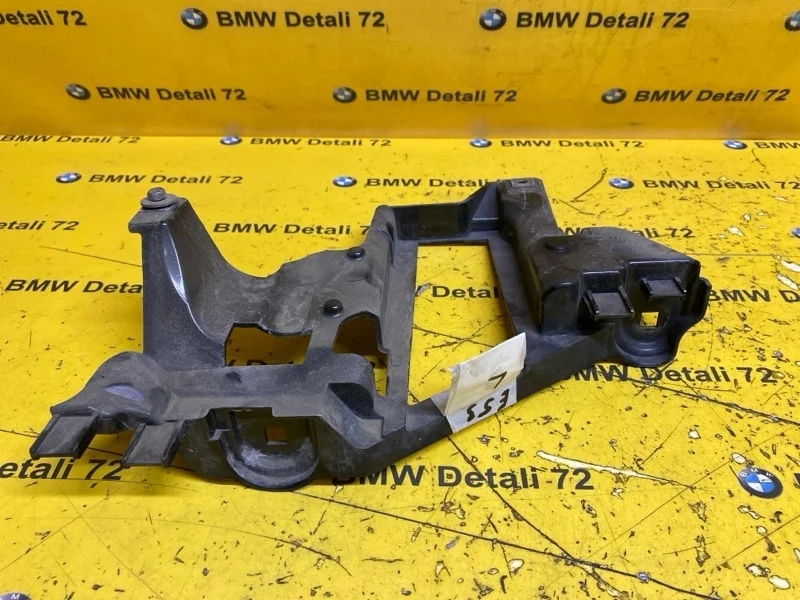 Кронштейн фары Bmw X5 2006 63126927797 E53 M54B30, передний левый