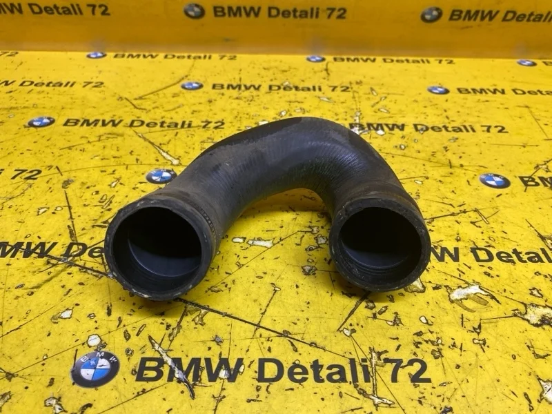 Патрубок системы охлаждения Bmw 5 2009 11537521049 E60 N52B25AF