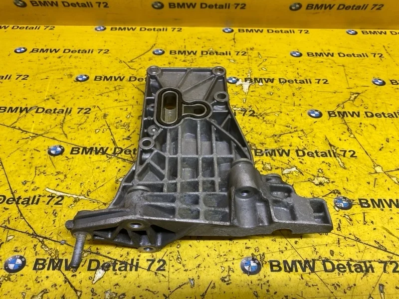 Кронштейн генератора Bmw 7 2008 12317533837 E65 N62B48