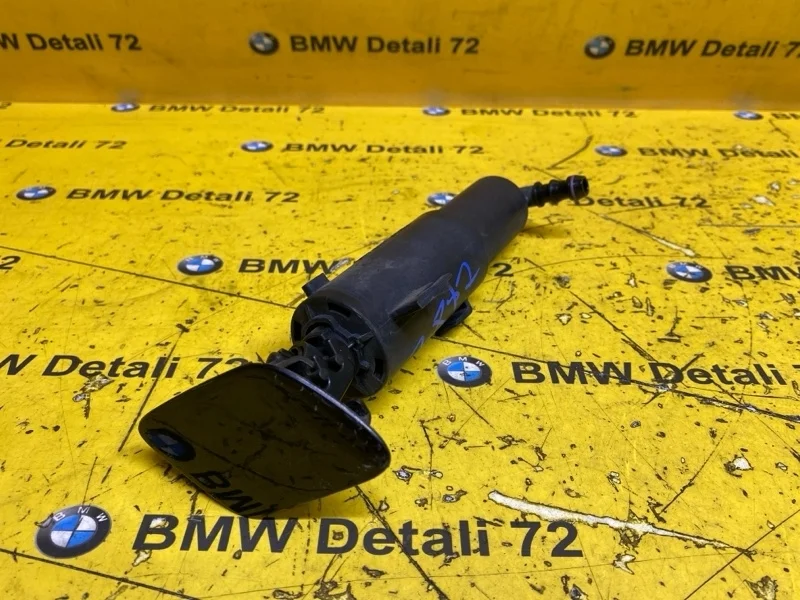 Форсунка омывателя фар Bmw X5 2008 61677173852 E70 N52B30, правая