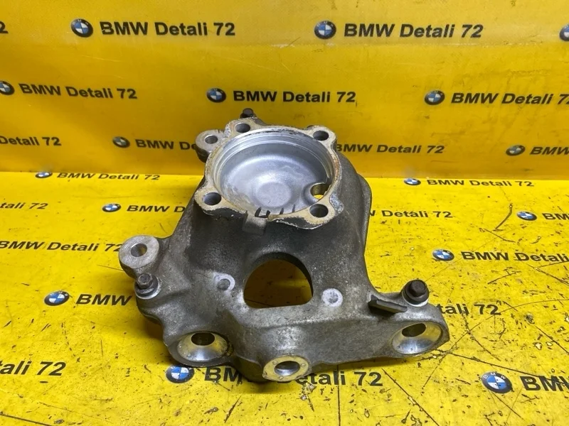Кулак поворотный Bmw 5 2006 31216760954 E60 N52B25AF, передний правый