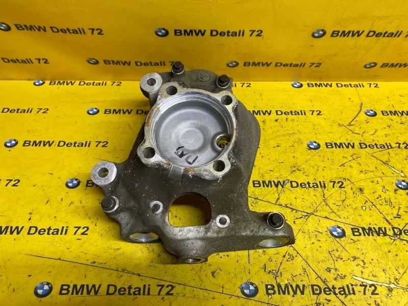 Кулак поворотный Bmw 5 2006 31216760954 E60 N52B25AF, передний правый