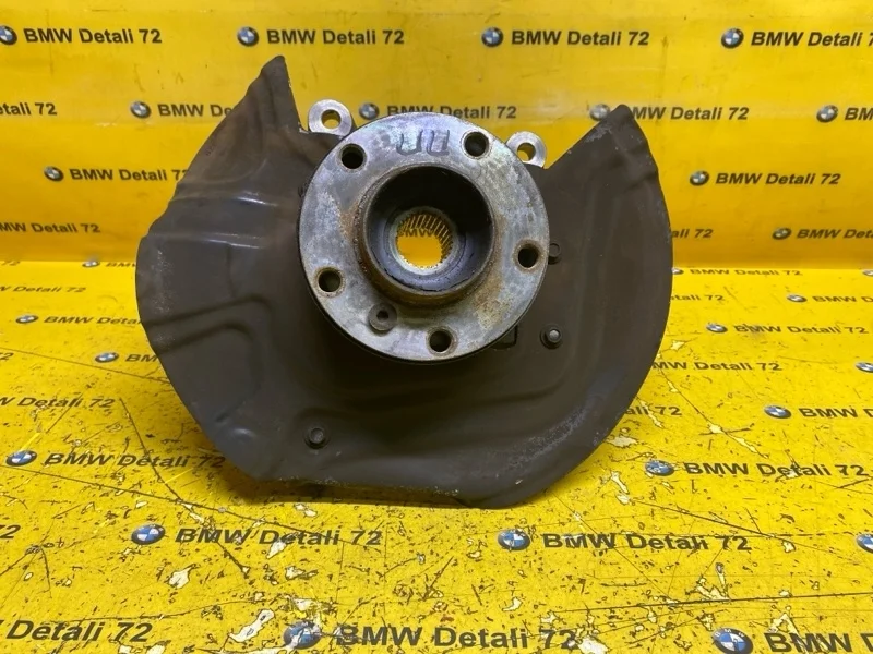 Кулак поворотный Bmw X3 2005 31213412020 E83 M54B25, передний правый