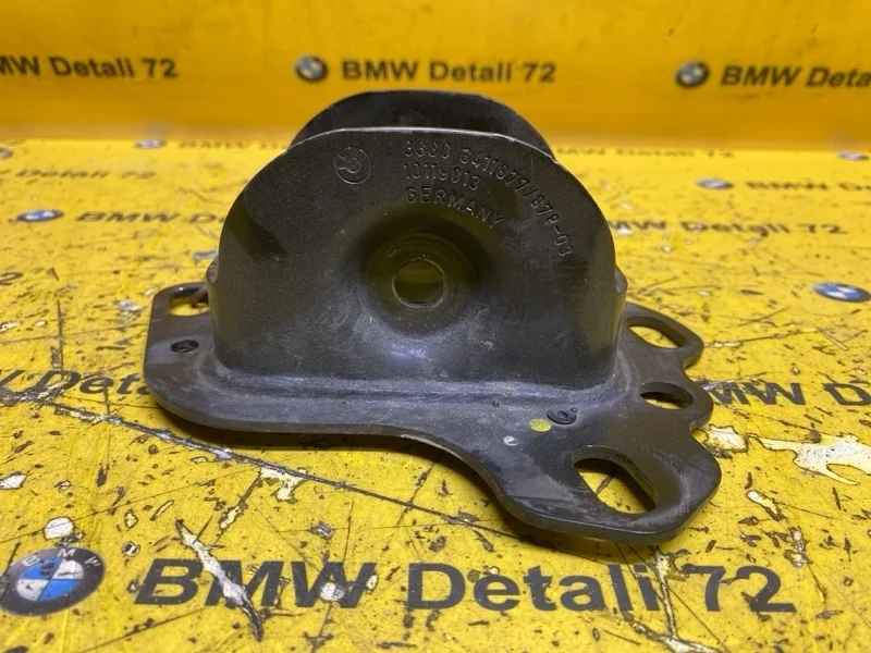 Кронштейн подвески Bmw X3 2005 33303411877 E83 M54B25, левый