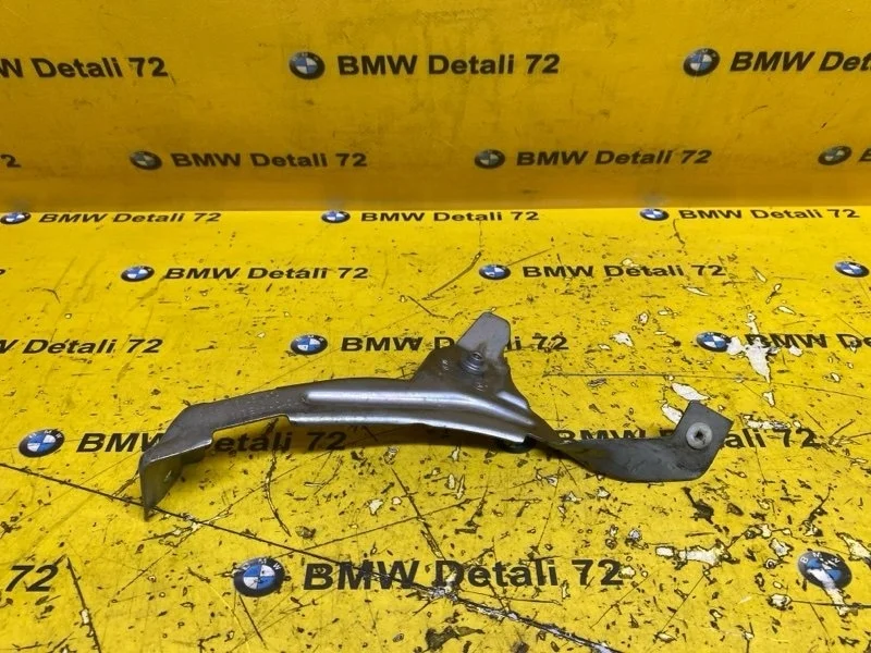 Кронштейн крыла Bmw 5 2006 51647161451 E60 N52B25AF, передний левый