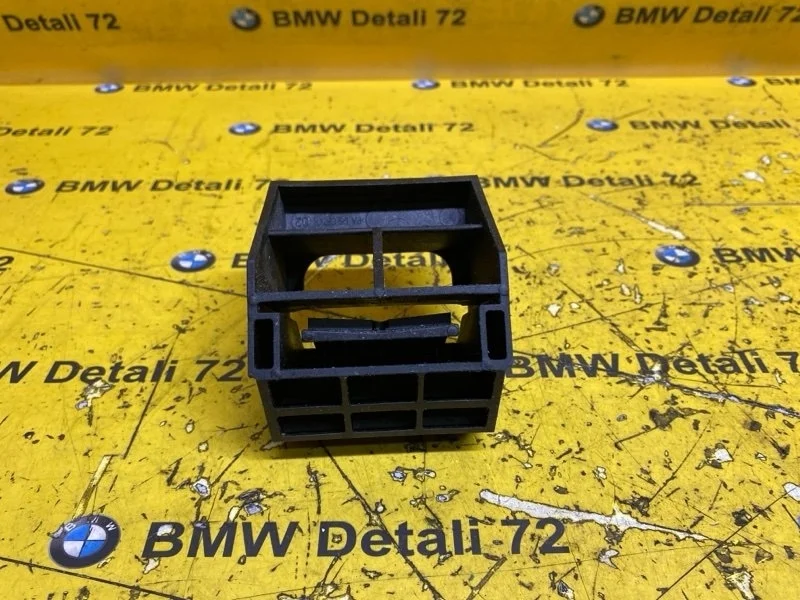 Кронштейн радиатора Bmw 5 2006 17117542517 E60 N52B25AF
