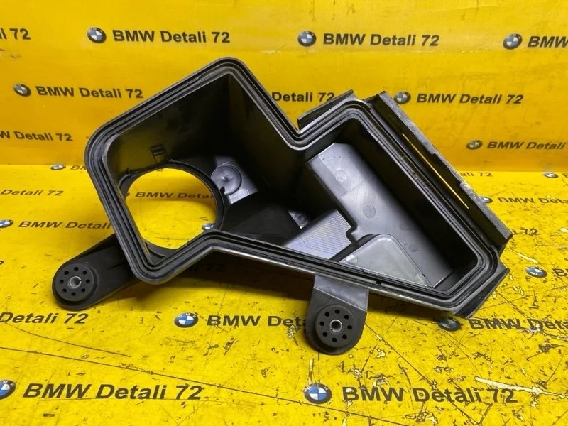 Корпус воздушного фильтра Bmw 7 2008 13717571983 E65 N62B48, левый