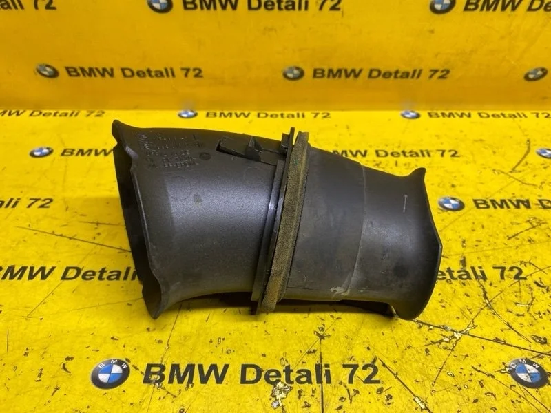 Воздухозаборник Bmw 7 2008 13717546814 E65 N62B48