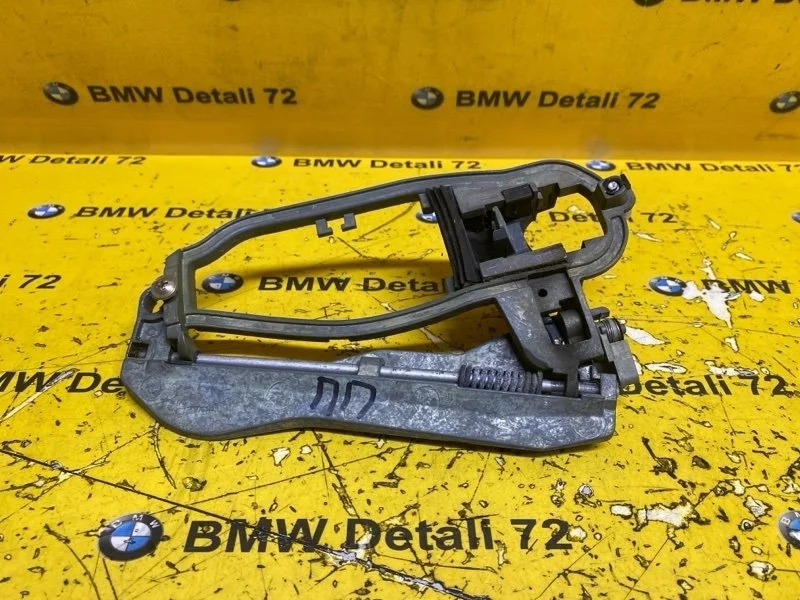 Кронштейн ручки двери Bmw X5 2003 51218243616 E53 M54B30, передний правый