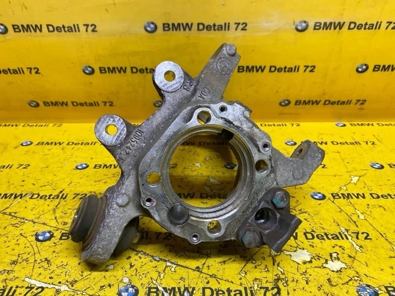 Кулак поворотный Bmw X5 2003 33321095240 E53 M54B30, задний правый