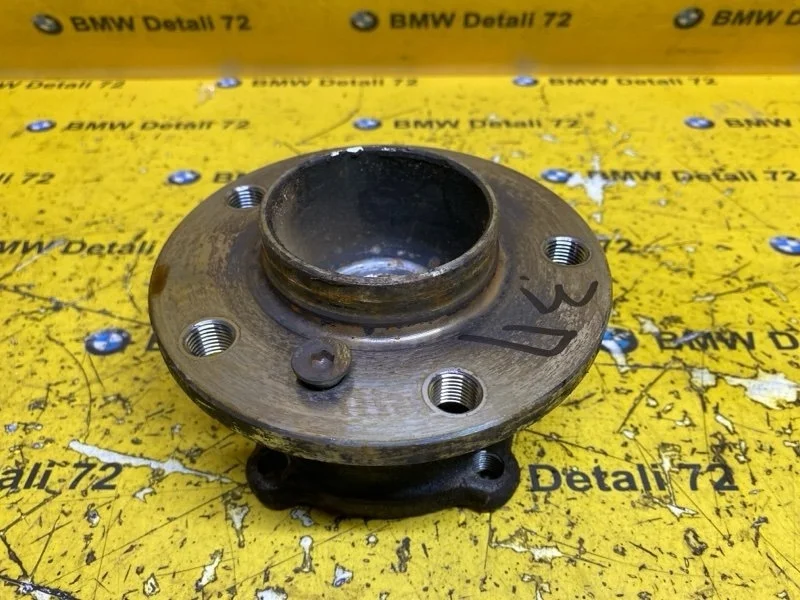 Ступица Bmw X5 2003 33411095417 E53 M54B30, задняя