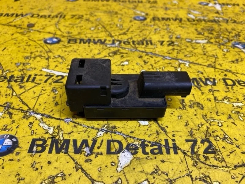Датчик AUC Bmw 7 2004 64116933052 E65 N62B44