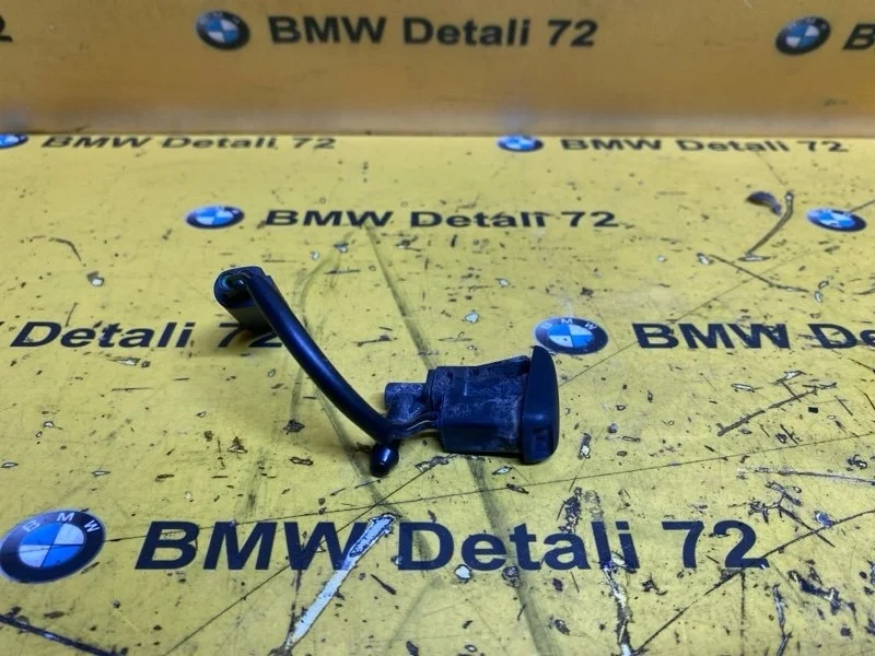 Форсунка омывателя стекла Bmw X3 2007 61667110851 E83 N52B30