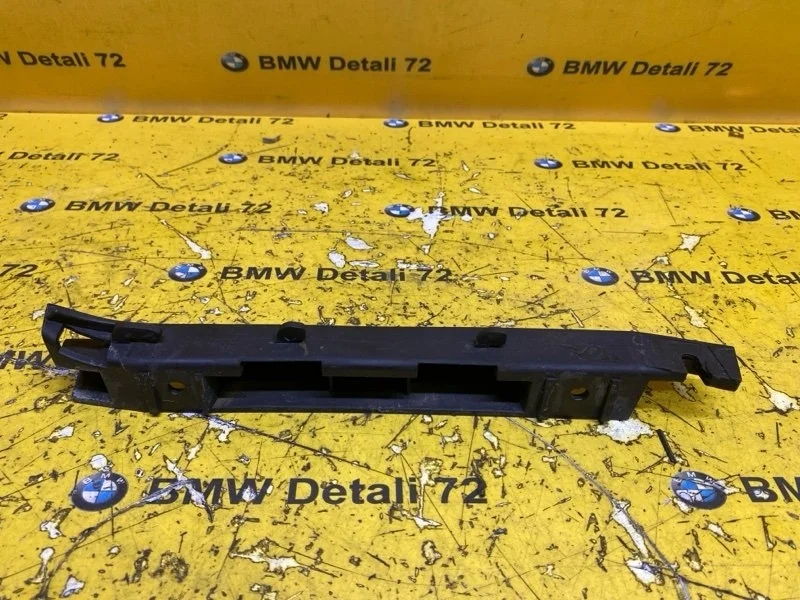 Крепление бампера Bmw 7 2004 51118223248 E65 N62B44, переднее правое
