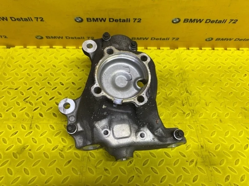 Кулак поворотный Bmw 7 2007 31216753462 E65 N62B48, передний правый
