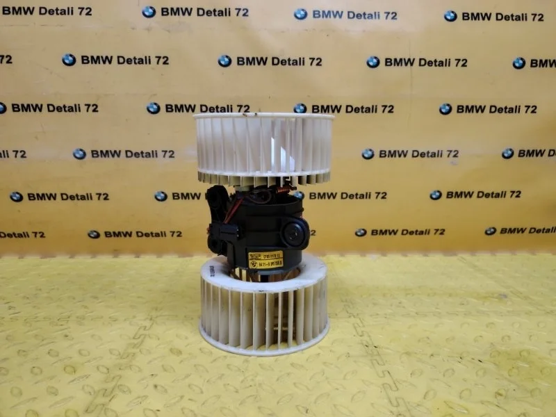 Вентилятор печки Bmw X5 2005 64118385558 E53 M54B30