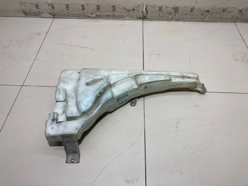 Бачок омывателя Porsche Cayenne 1