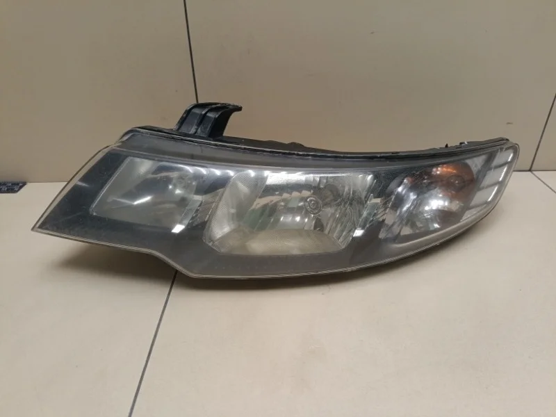 Фара Kia Cerato 2012 921011M020 TD G4FC, передняя левая