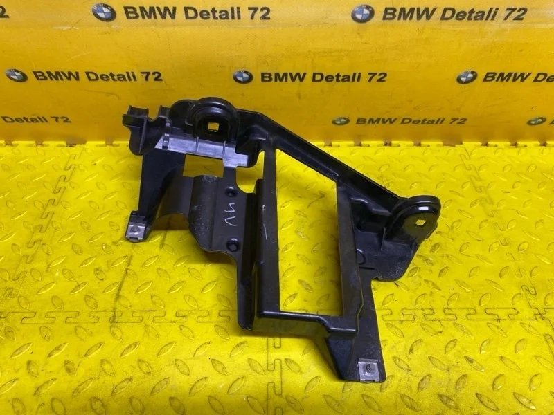Кронштейн фары Bmw X5 2005 63126927797 E53 M54B30, передний левый