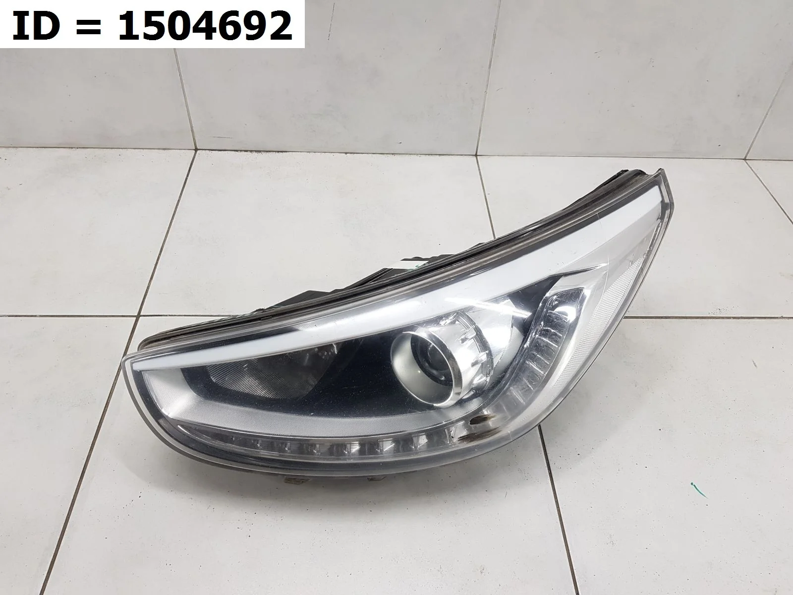 Фара левая Hyundai Solaris