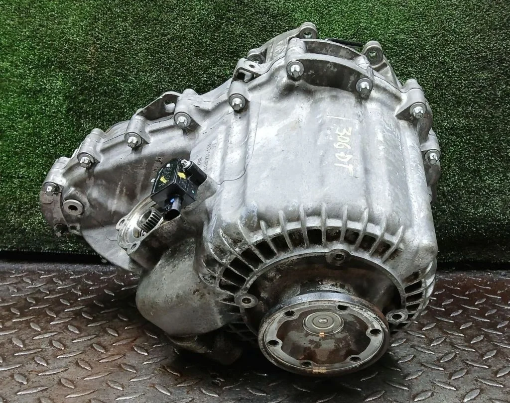 Раздатка Land Rover Рейнж Ровер Спорт L320 LR008206
