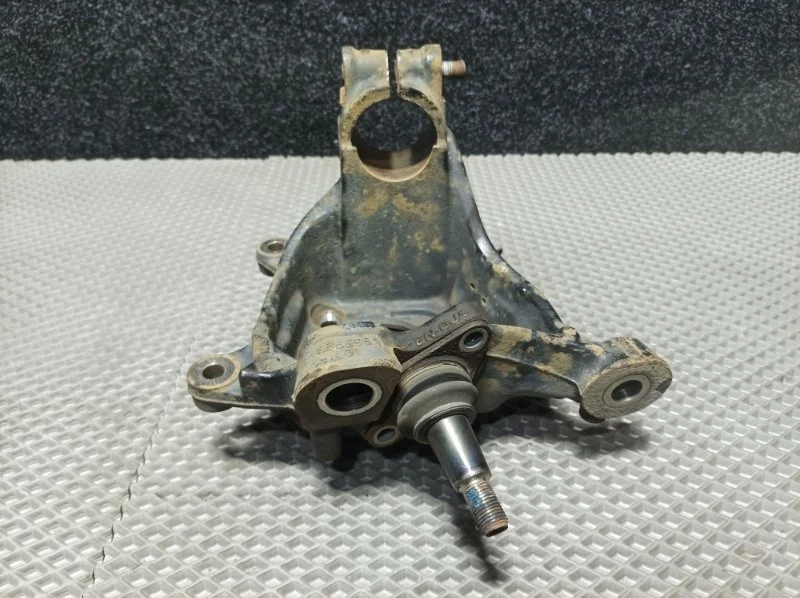Кулак поворотный Bmw X3 2014 31216855953 F25, левый