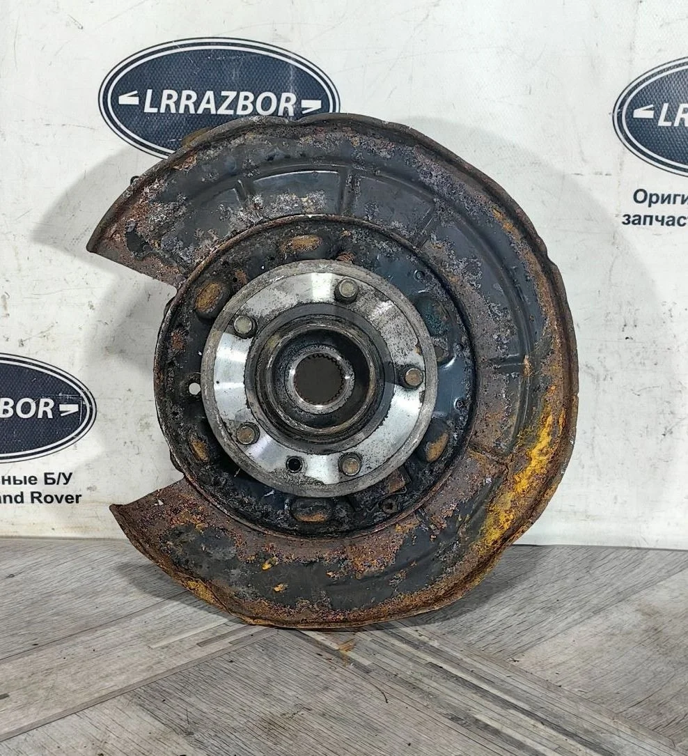 Кулак задний правый Range Rover Sport L320
