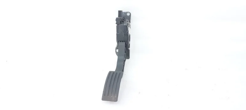 Педаль газа Ford Focus 2013 CB8