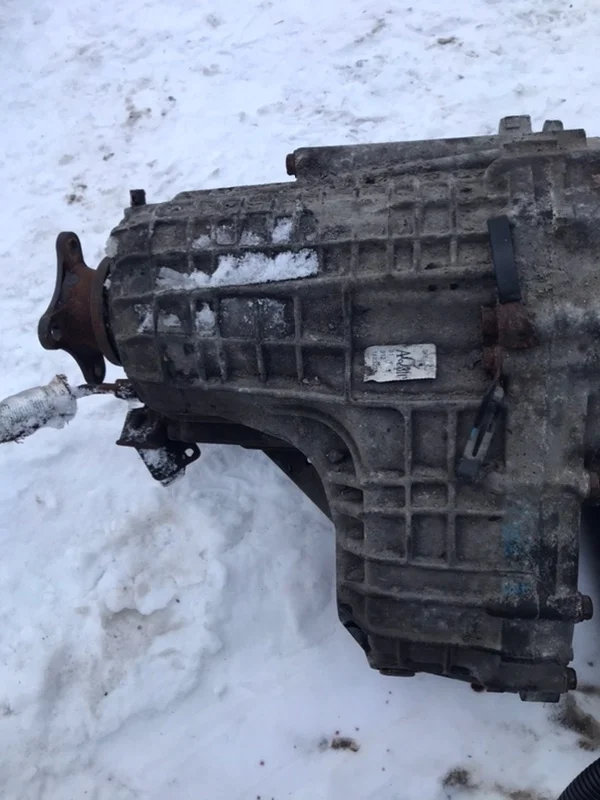 Раздаточная коробка Nissan Skyline 2001 33100CG000 V35 2.5 VQ25DD