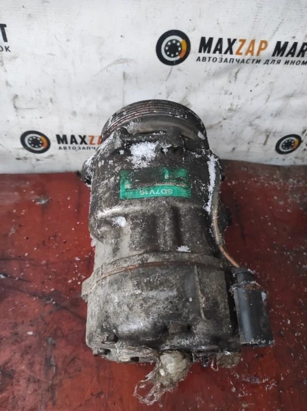 Компрессор кондиционера Vw Bora 4 wd 1J0820803F 1.8 AGH