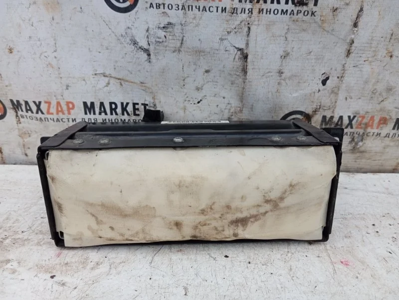 Подушка безопасности в торпедо Vw Passat B5 3B0880204