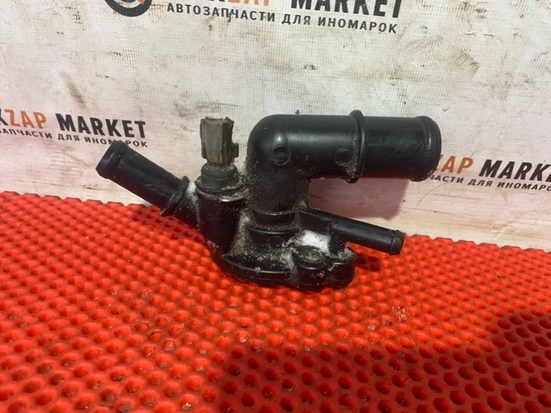 Корпус термостата Ford Focus 1 2001 1319480 2.0 SPLIT PORT