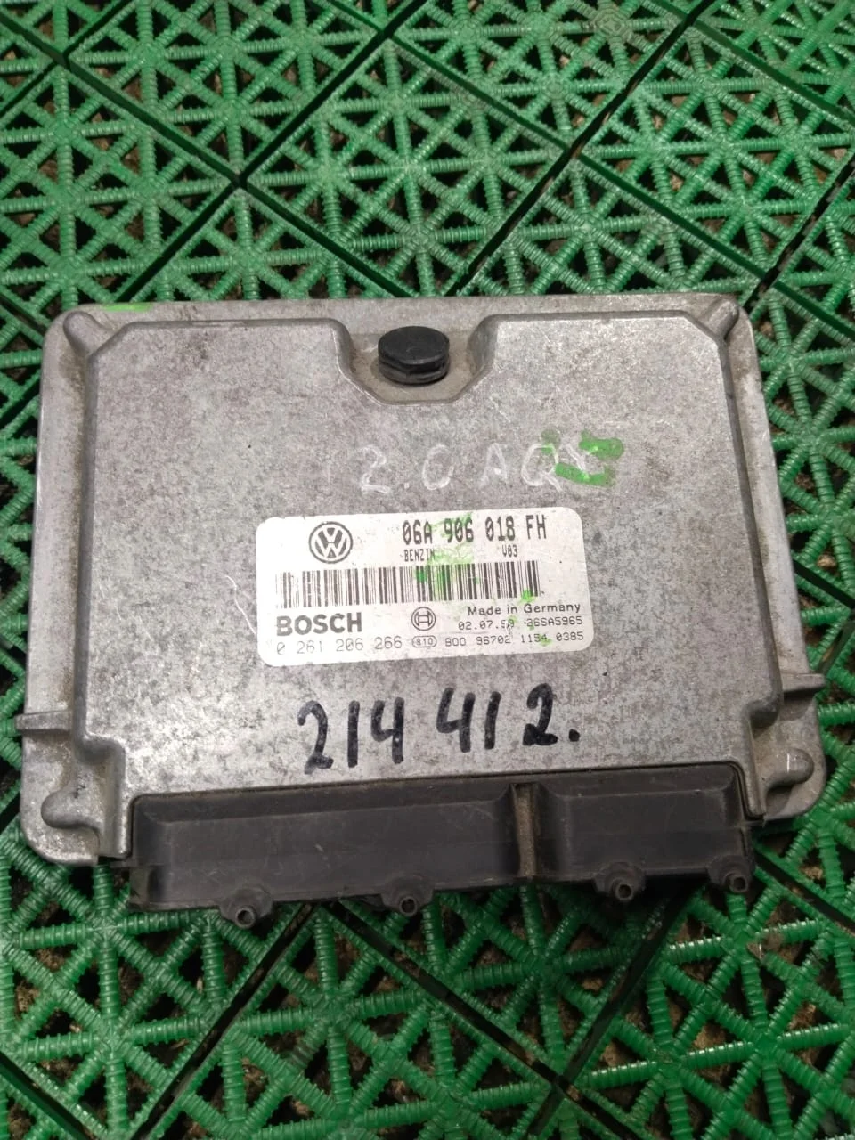 Блок управления двигателя ДВС ЭБУ VOLKSWAGEN GOLF 4 AQY 1997- Б/У GOLF 4(1998-2004)