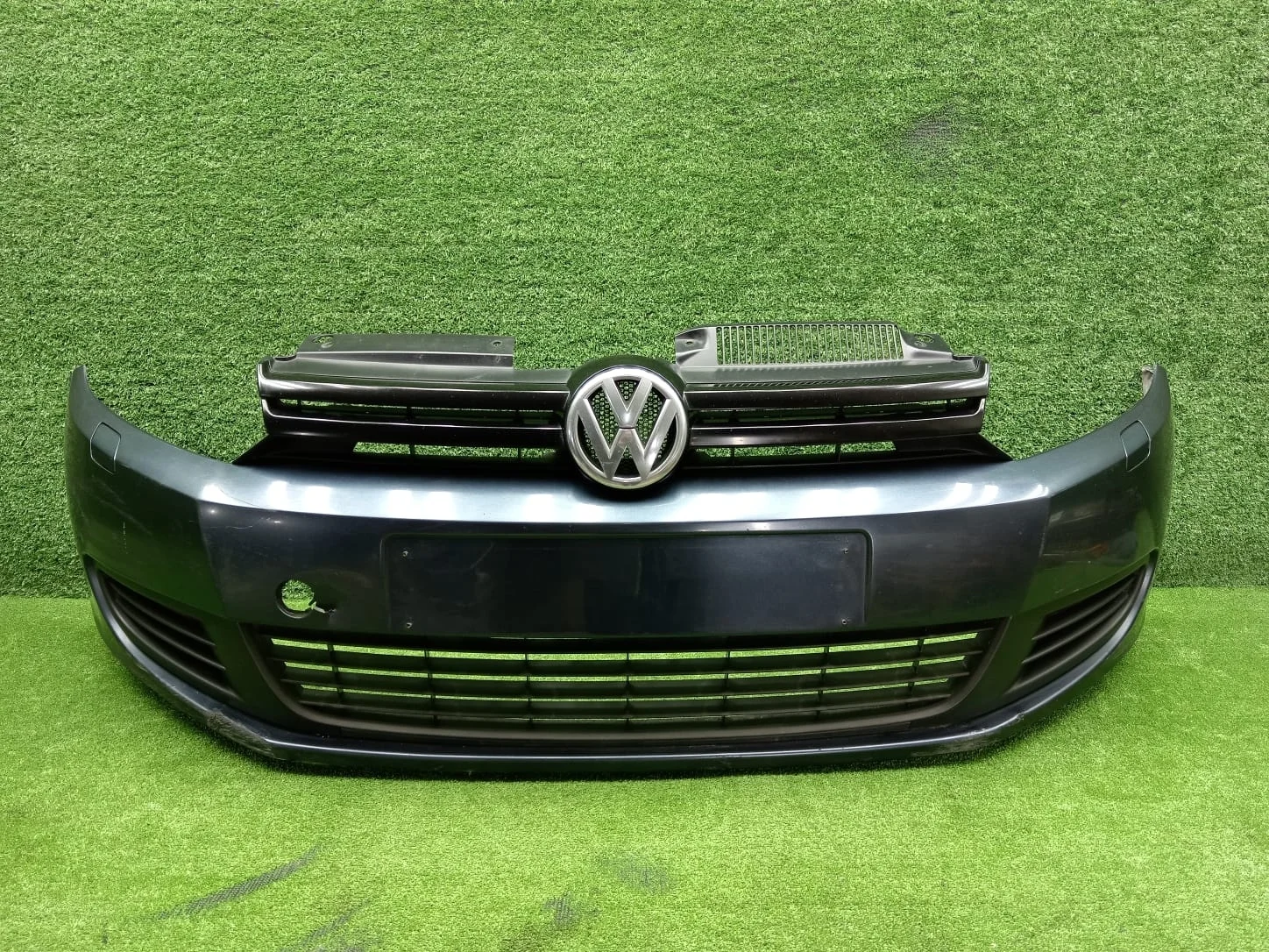 Бампер передний Volkswagen Golf 6       5K0807217BS