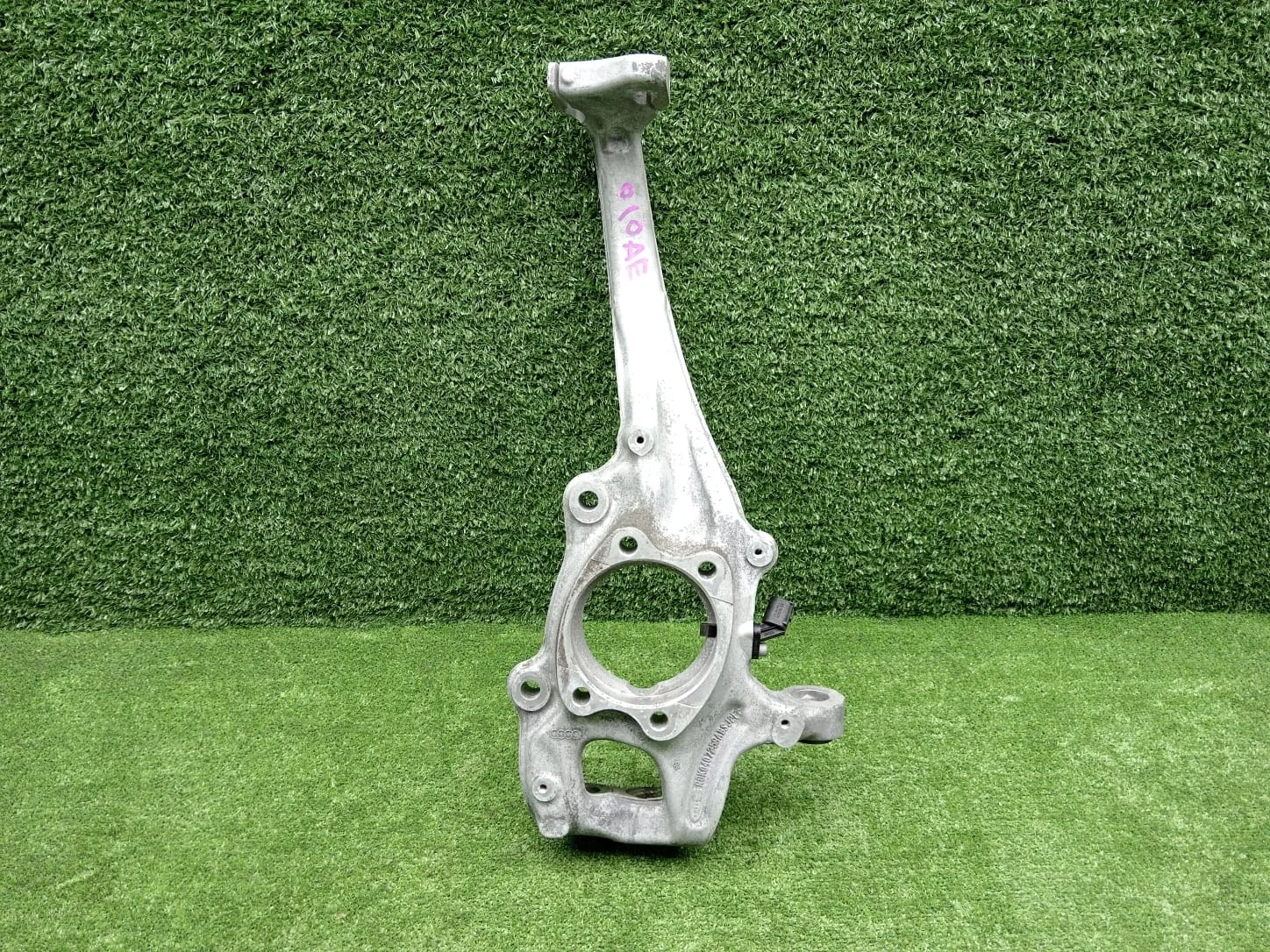 Кулак передний правый Audi A4 A5 A6 A7 COBA rest Audi A5 8T  CJEB 2WD  4G0407254B