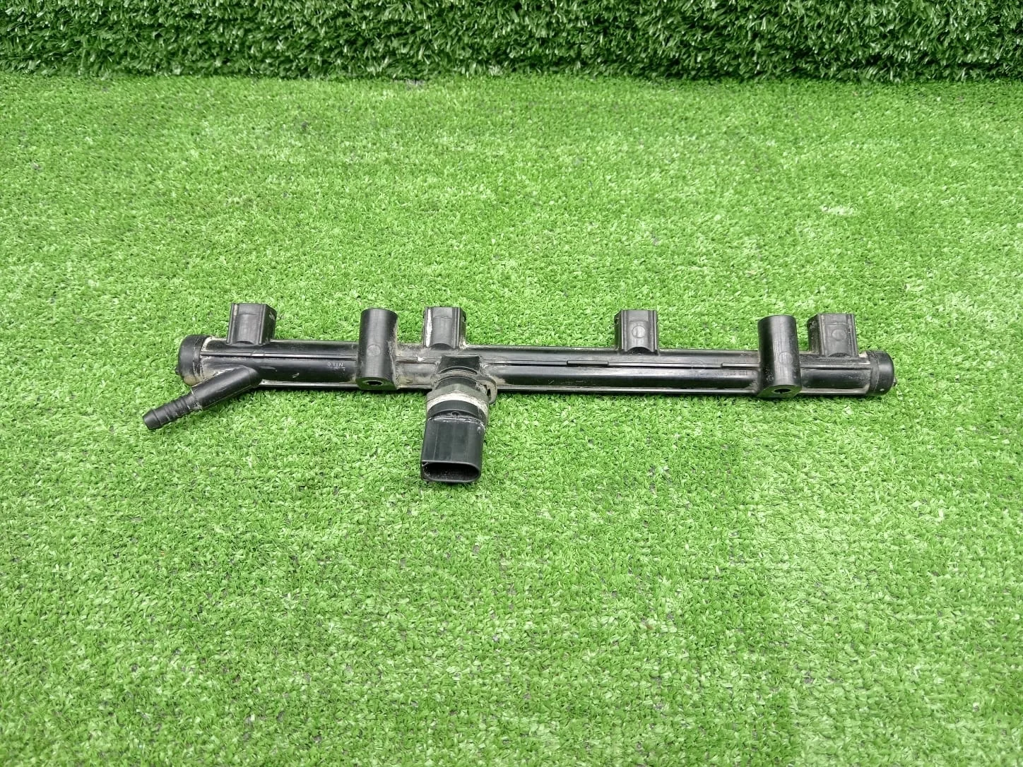 Рейка топливная рампа Gen 3 Audi A5 8T  CJEB 2WD  06K133681A