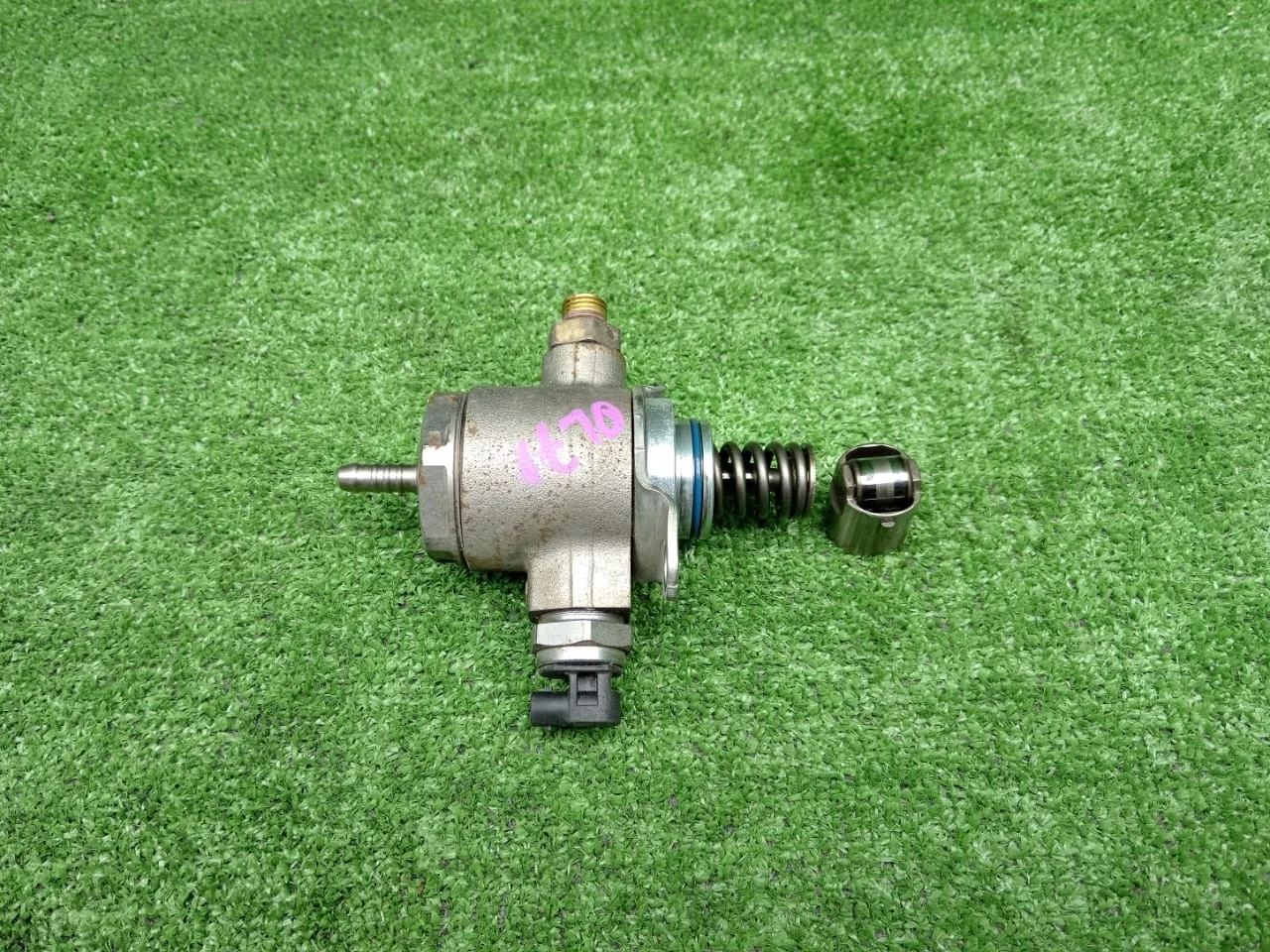 ТНВД насос топливный CDN CPS Audi A4 B8  CDNС 4WD  06J127025G
