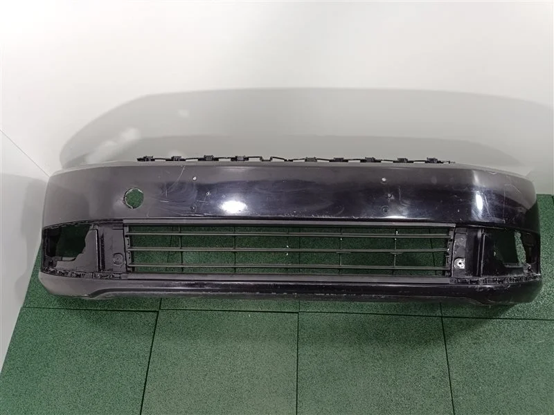 Бампер Vw Passat B7 2011 3AA807221, передний