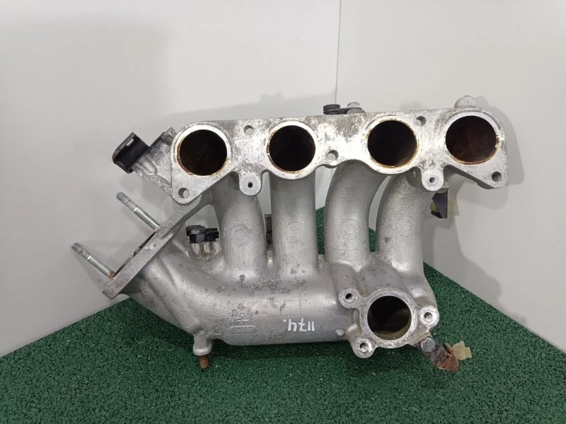 Коллектор впускной Honda Accord 7 2007 17110RAAA00 2.0