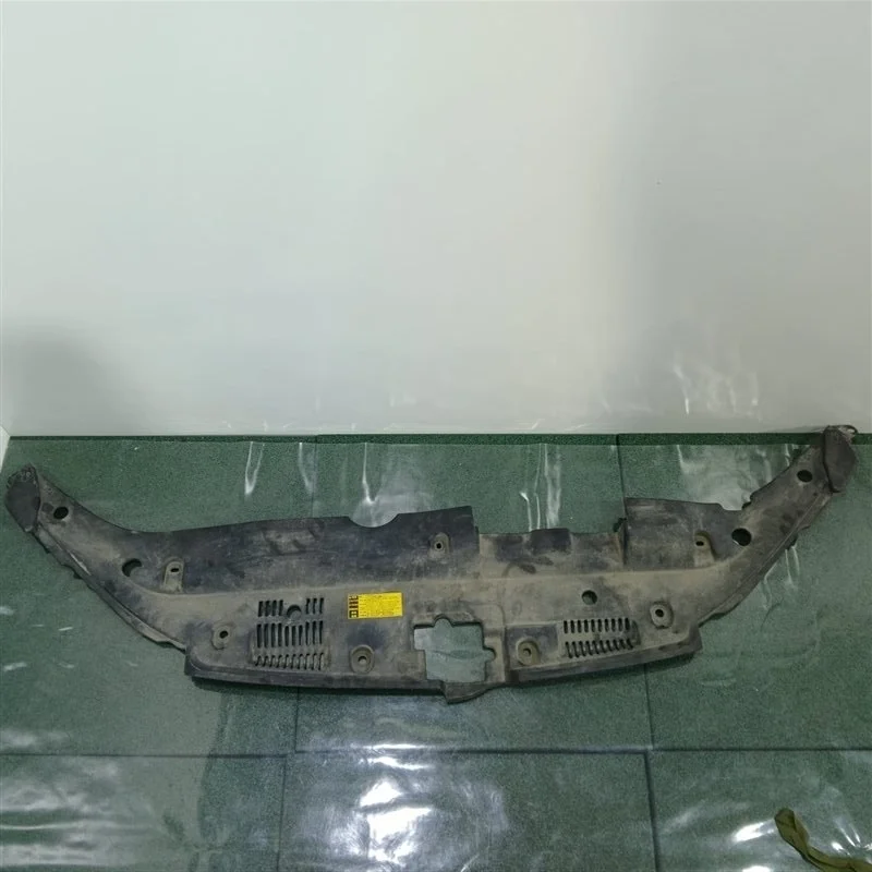 Накладка замка капота Toyota Highlander 2013 532950E070 ASU50 2GRFE