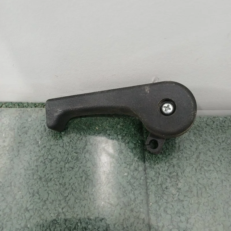 Ручка открывания капота Hyundai I30 2012 811813F000RY GD G4FG