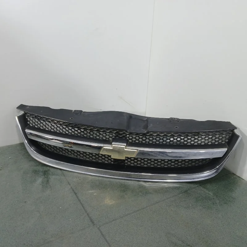 Решетка радиатора Chevrolet Lacetti 2006 96547250 J200 СЕДАН T18SED