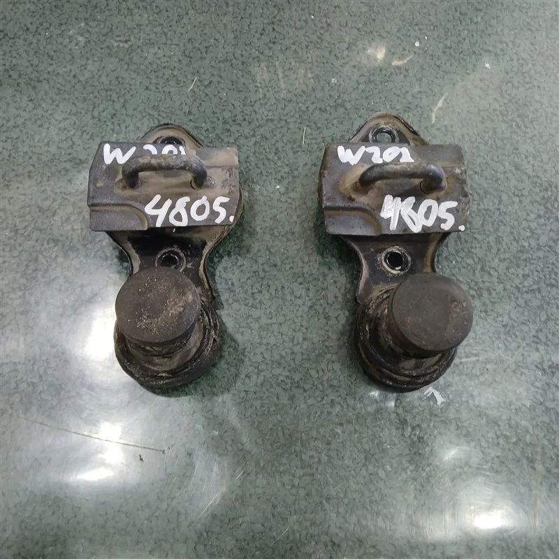 Петля замка капота Mercedes-Benz C 2001 A2038800460 W203 M111.951