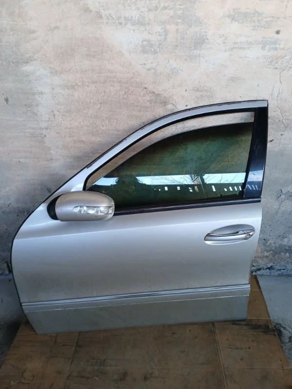 Дверь Mercedes-Benz E-Class 2005 A2117201305 W211 OM642.920, передняя левая