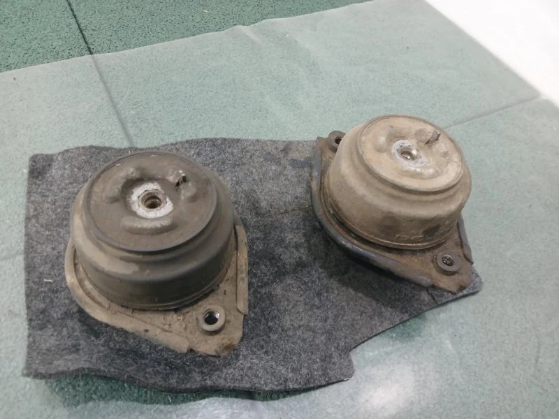 Подушка двигателя Mercedes-Benz M-Class 2007 A2512402917 W164 M272.967