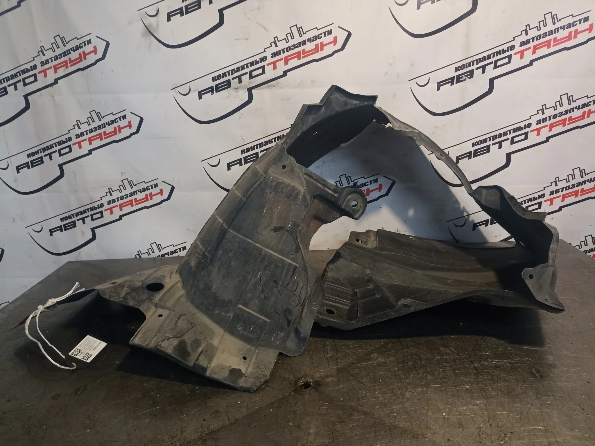 ПОДКРЫЛОК NISSAN MAZDA AD FAMILIA VAN WINGROAD BVAY12 BVJY12 BVY12 BVZNY12 JY12 NY12 VAY12 VJY12 VY12 VZNY12 Y12 ПЕРЕДНИЙ ПРАВЫЙ 63840CV00A