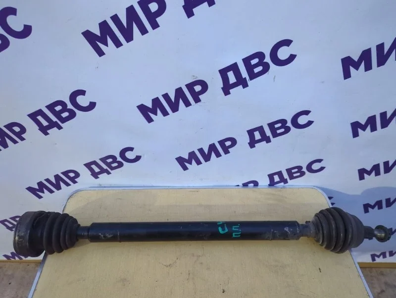 Привод передний правый Volkswagen Golf 4 AZJ 2002